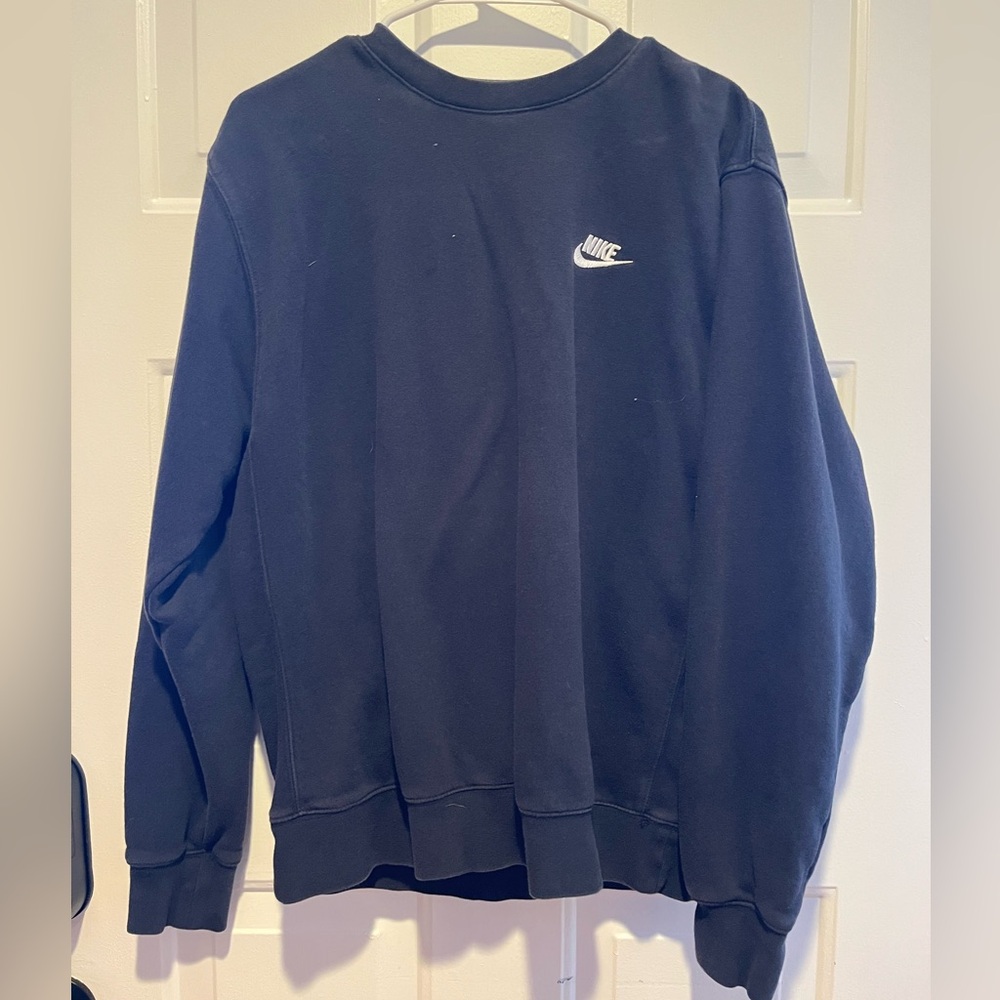Nike Navy Blue Crewneck Sweatshirt, Big Kids size Medium